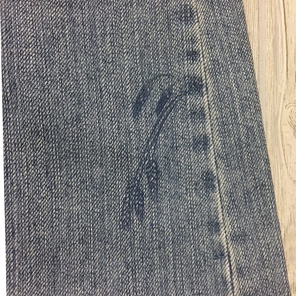 Vintage Destroyed Levi's sketched Jeans Size 5 - Picture 6 of 8